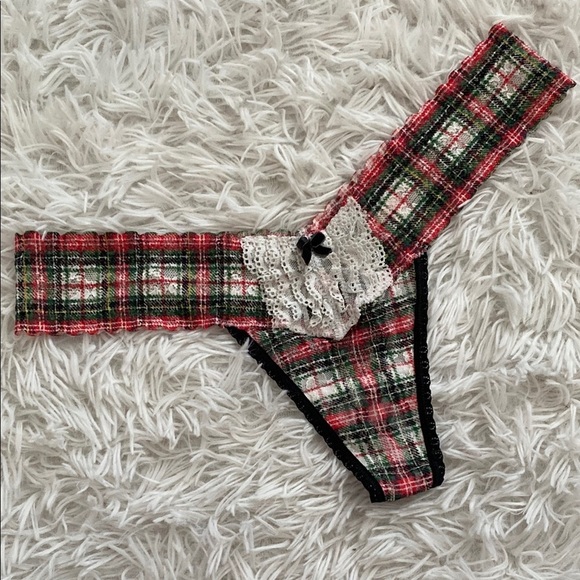 NWOT Victoria’s Secret plaid RARE thong - Picture 2 of 7